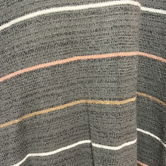 Cato full length gray with stripes fringe vest. - Picture 5 of 5